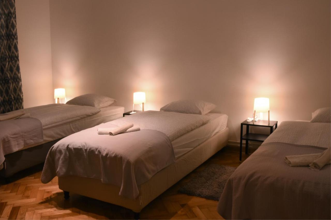 Hills Apartments Вършац Екстериор снимка